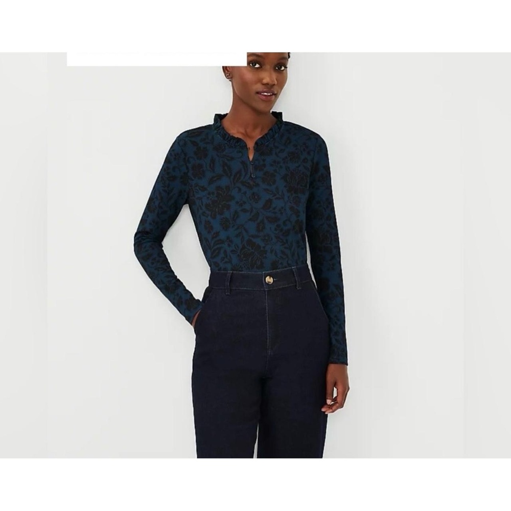 Ann Taylor Top Womens XXL Green Black‎ Floral Ruffle Neck Long Sleeve Button